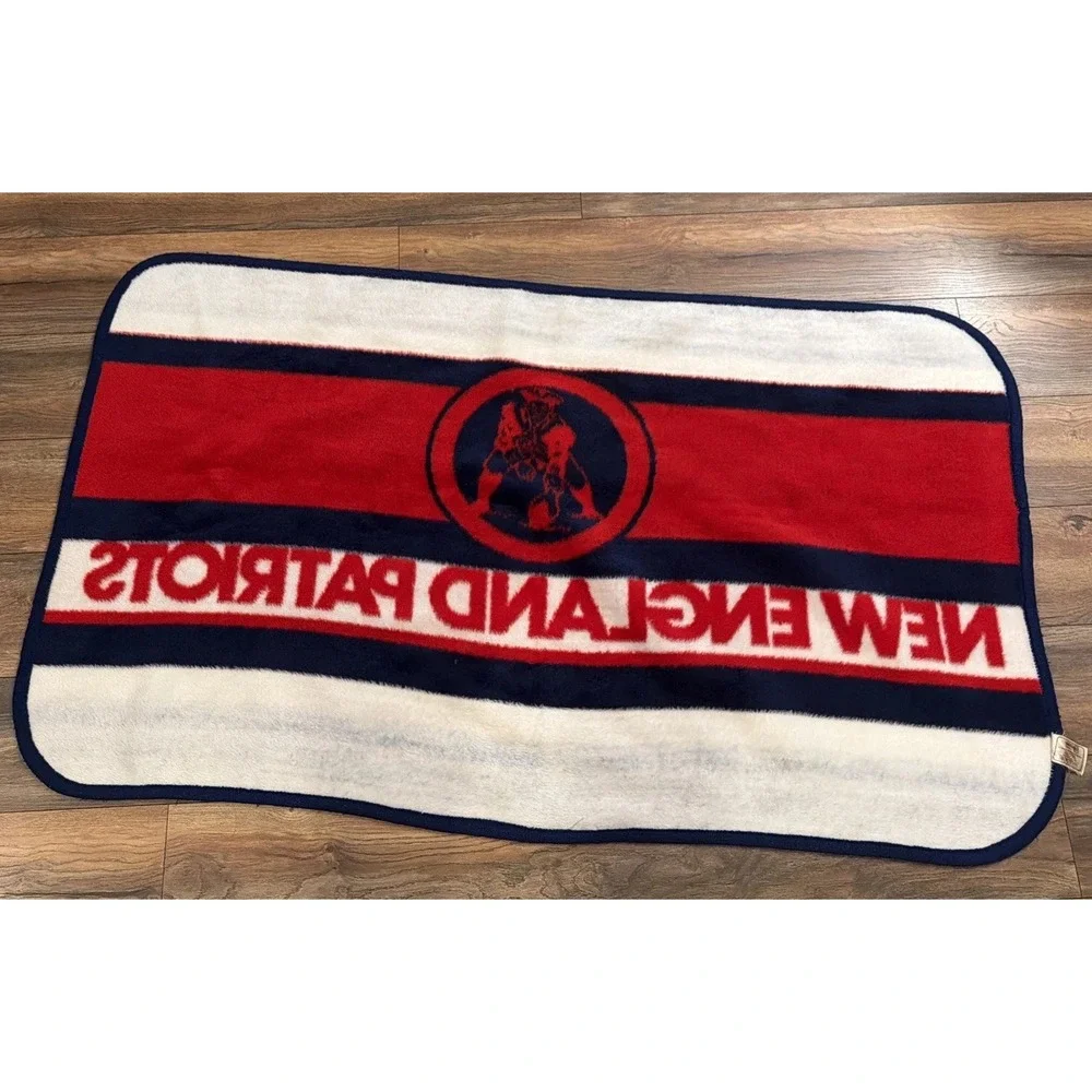 Vintage‎ RARE Original 1980's New England Patriots Fleece Lap Throw Blanket